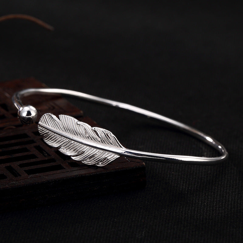 Vintage Feather-Style Adjustable Bracelet